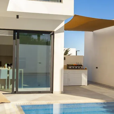 Periyiali Seaside 33 Villa Protaras