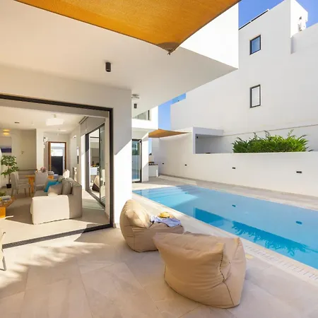 Periyiali Seaside 33 Protaras