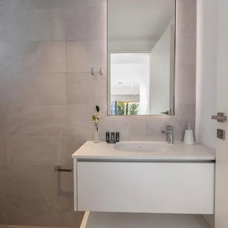 빌라 Periyiali Seaside 33