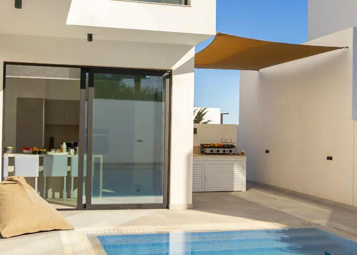 Periyiali Seaside 33 Villa Protaras