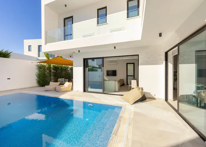 Villa Periyiali Seaside 33 *