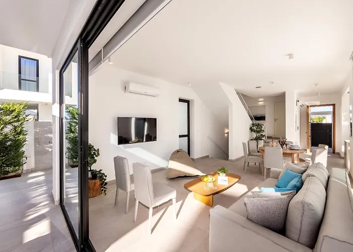 Villa Periyiali Seaside 33 Protaras